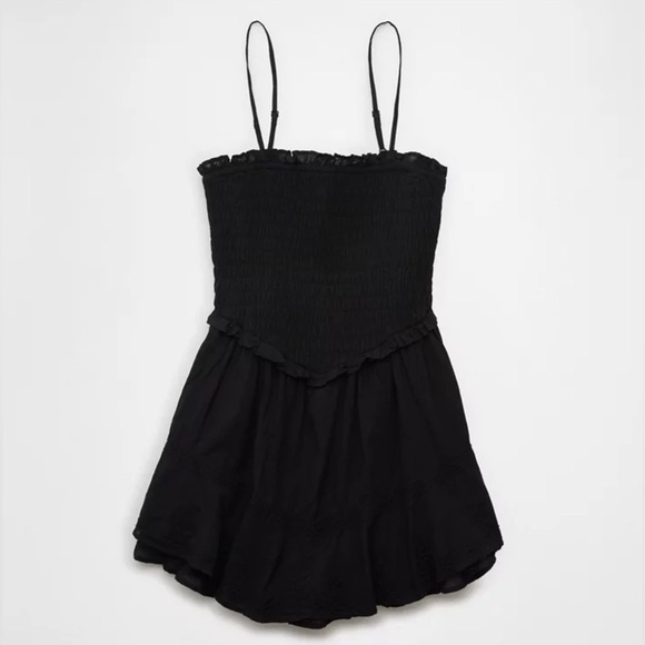 AE American Eagle Black Smocked Bella Ruffle Tiered Romper Playsuit Boho Prairie - Picture 6 of 9